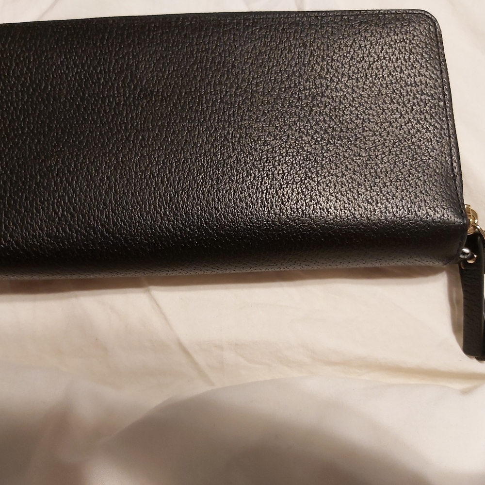 Wallet - Picture 2 of 6